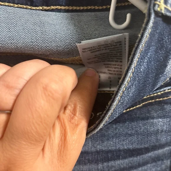 American Eagle Outfitters Dark Blue Distressed Skinny Jeans - Picture 4 of 6